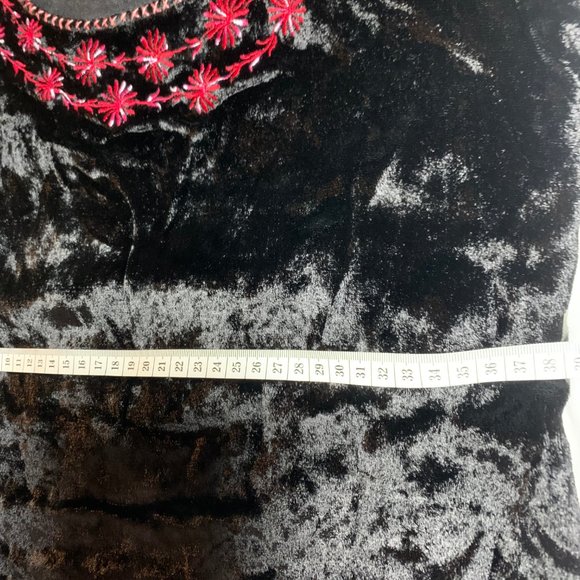 Betsey Johnson 4 black & red - Picture 10 of 11